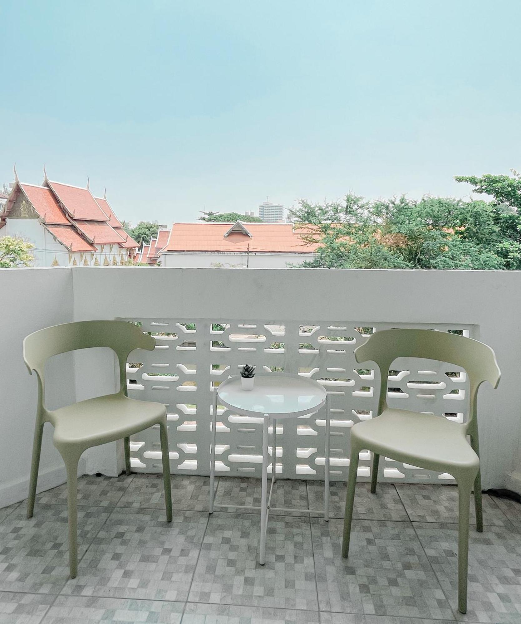 Shapel Hostel And Cafe Chiang Mai Exterior foto